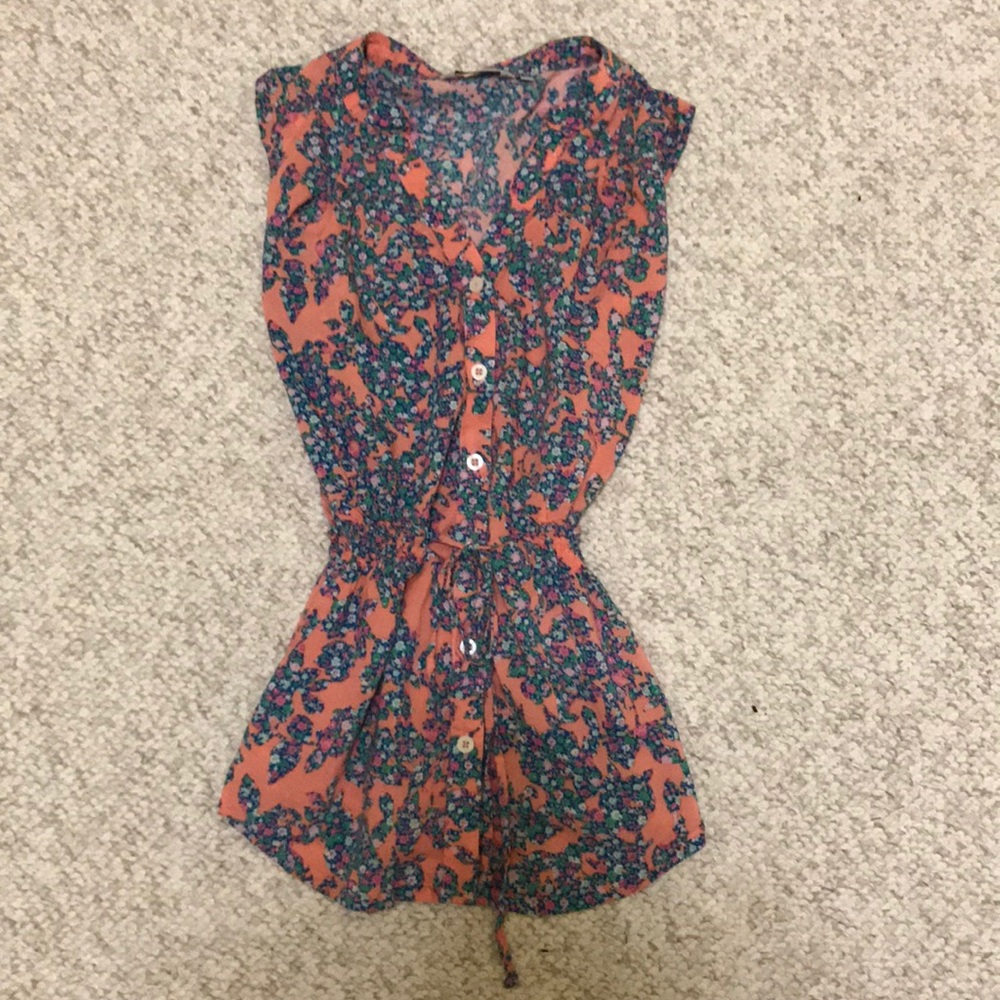 TYLHO floral button-up sleeveless blouse Small